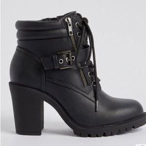 TORRID Lace-Up Hiker Heel Wide Width - 8.5 NWOB